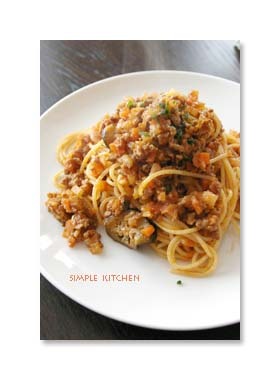 残り野菜救出★ナスのミートソースパスタ★