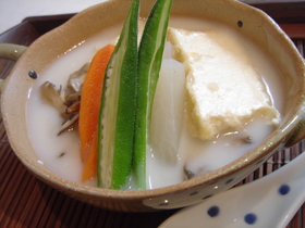 厚揚げの旨みたっぷりシチュー