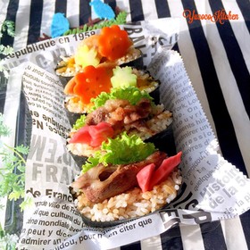 簡単時短!焼肉ソーセージ 夏おにぎらず