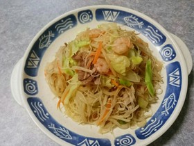 好きな具材で☆簡単焼きビーフン