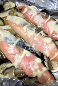 フライパン汚れない♫鮭チーズマヨホイル蒸