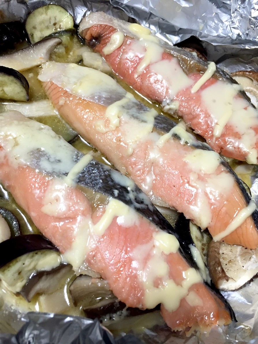 フライパン汚れない♫鮭チーズマヨホイル蒸の画像