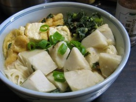 厚揚げと里芋の煮麺:豆乳スープ