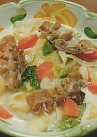 カリカリ豚と白菜のクリームスープ