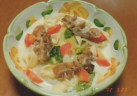 カリカリ豚と白菜のクリームスープ