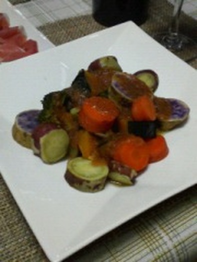 お野菜いっぱい♪豚肉と根菜のホットサラダの写真