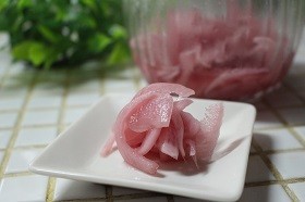 紫玉ねぎの甘酢漬けの画像