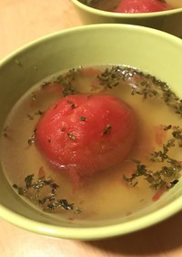 冷凍トマトとオレガノのスープ