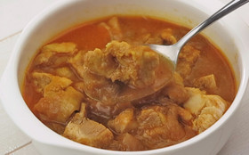 まるごと玉ねぎスープで簡単!チキンカレー