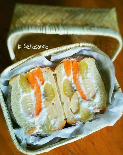 フルーツサンドイッチ♥♥ヨーグルトサンドの写真