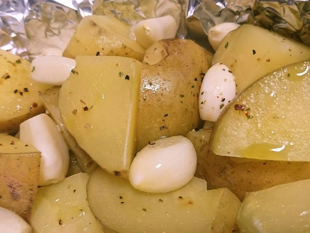 ほくほく ポテトとニンニクのホイル焼き レシピ 作り方 By 覚え書きのこっこ クックパッド