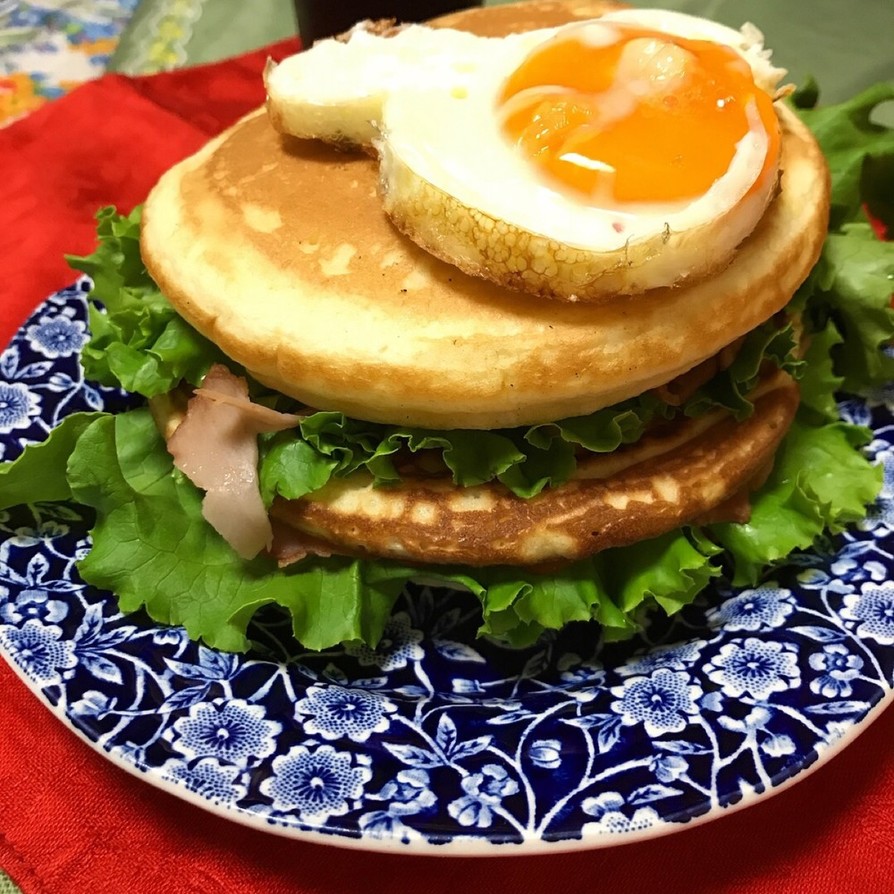 ハムベーコンサラダ菜のパンケーキの画像