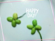 キャラ弁に枝豆よつ葉のクローバー☘の写真