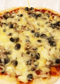 チーズたっぷりきのこピザ！