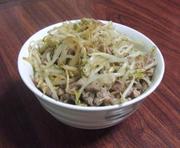 包丁いらず♪柚子こしょう香る豚もやし丼の写真