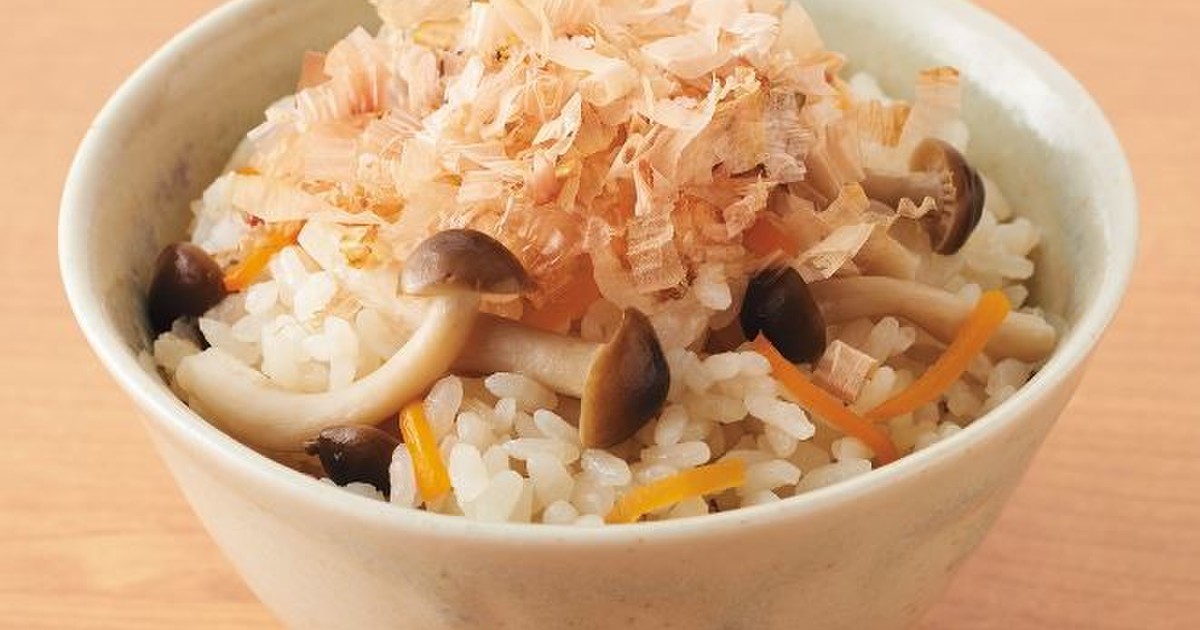 白だしで簡単！きのこの炊き込みご飯 by マルトモ 【クックパッド】 簡単おいしいみんなのレシピが355万品