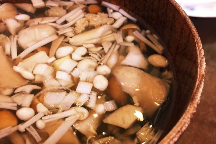 八ヶ岳猟師直伝きのこ汁 大量消費に レシピ 作り方 By Smeeeeee クックパッド 簡単おいしいみんなのレシピが371万品