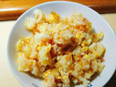 卵カツオ炒飯の写真