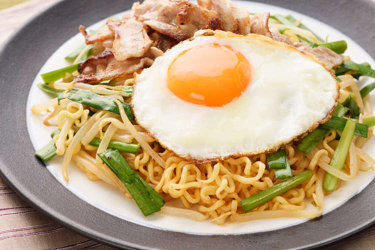 うまからっ 汁無し辛ラーメンの味噌混ぜ麺 レシピ 作り方 By 辛ラーメン クックパッド 簡単おいしいみんなのレシピが352万品