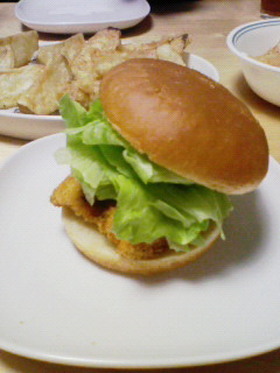 チキンフィレ・バーガー