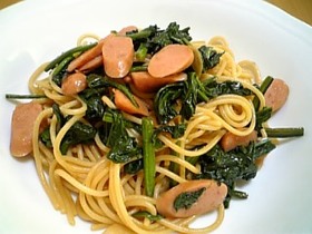 ソーセージとほうれん草の簡単パスタ♪
