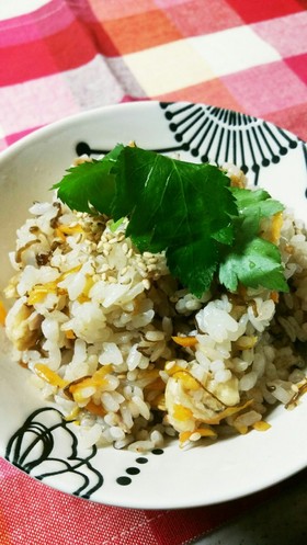 もずくと豚肉の炊き込みご飯