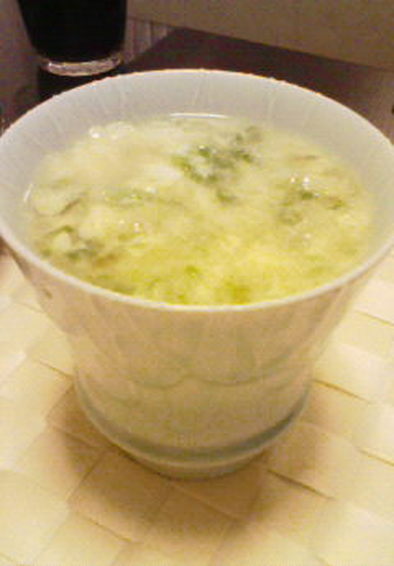 白菜と卵のsoupの写真