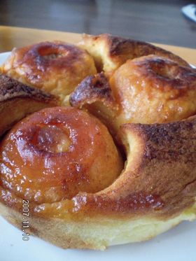 りんご丸ごとケーキ