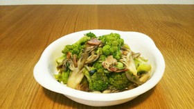 ブロッコリー・舞茸麺つゆバター炒め