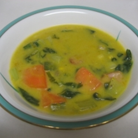 お野菜たっぷり缶入りスープで簡単シチュー