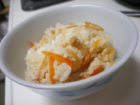 鶏皮の混ぜ寿司