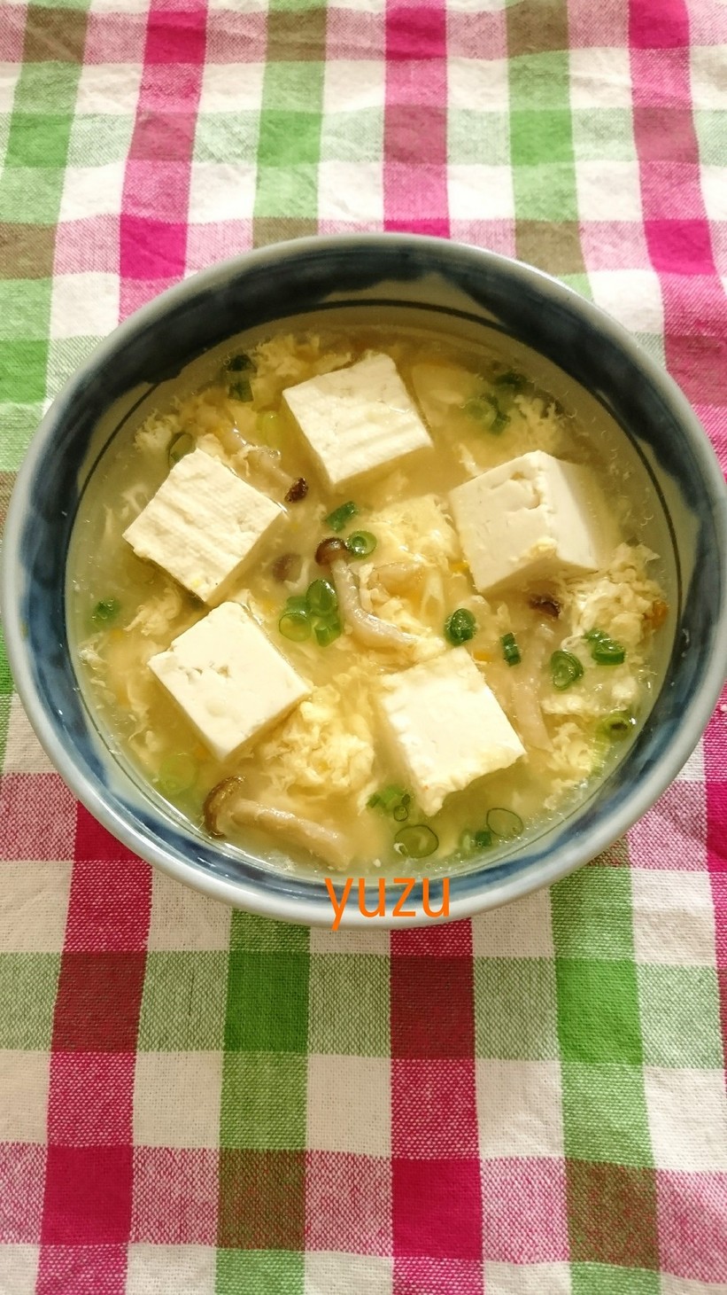 寒い日に♪簡単豆腐と卵のピリ辛中華スープの画像