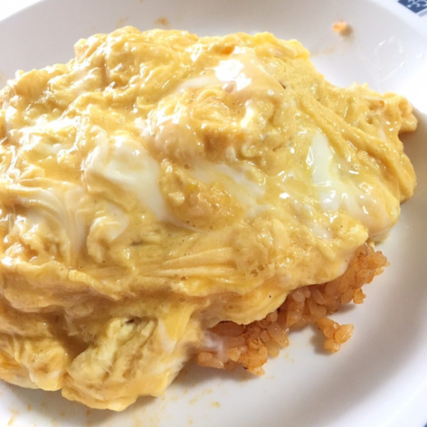 ふわとろ卵とチーズのオムライス