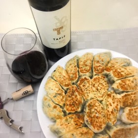 お腹に優しい&ワインに合う合う餃子