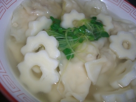 ちくわぶと一緒に♪あったか水餃子