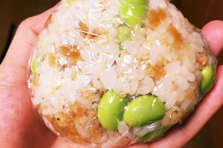 天かす 桜海老 枝豆のおにぎり レシピ 作り方 By クックsico08 クックパッド 簡単おいしいみんなのレシピが356万品