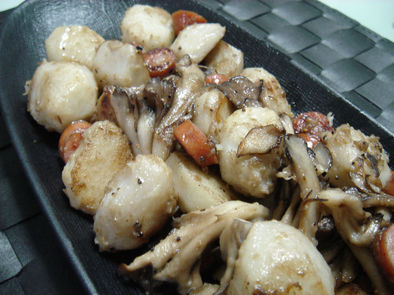 里芋と舞茸のマヨネーズ炒めの写真