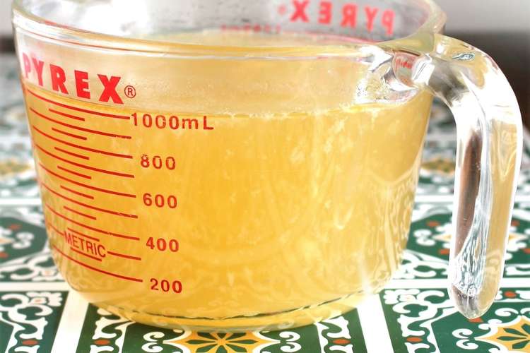 丸鶏で取るような濃いチキンストック レシピ 作り方 By Gingamom クックパッド 簡単おいしいみんなのレシピが364万品