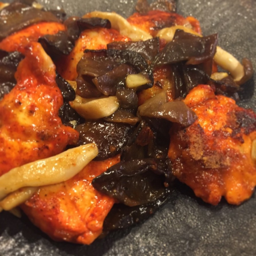 鶏胸肉と生キクラゲのタンドリー風味の画像