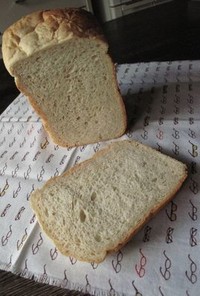 マロンペースト入り食パン