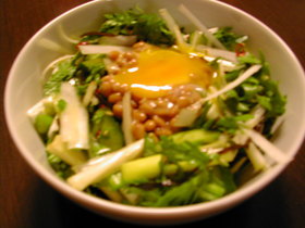 春菊の野菜たっぷりスタミナサラダ