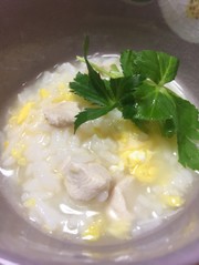 旨味いっぱいで簡単☆ホタテと鶏の中華粥の写真