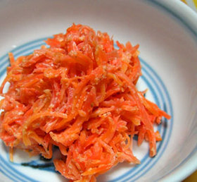にんじんの胡麻サラダ