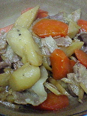 長いもと豚肉の煮込み