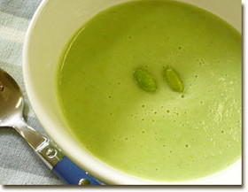 白だしで簡単!夏が旬の枝豆スープ