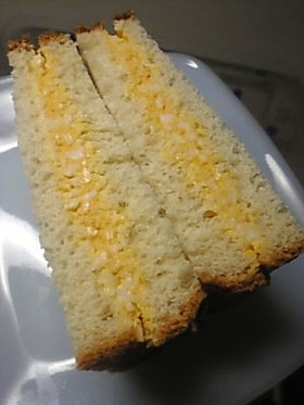 どこか懐かしい♪優しい甘さの玉子サンド♪