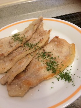 簡単♬柔らか豚ロースの塩レモン焼き