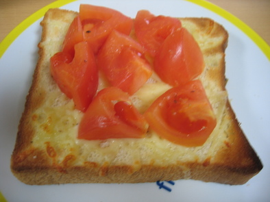 クレソルで★トマトチーズトーストの写真
