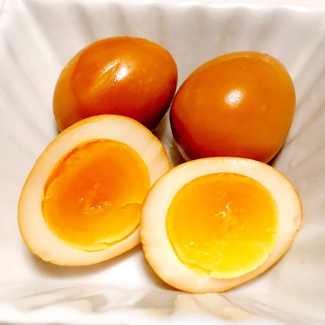 すぐ売り切れ うずら卵の味玉燻製 レシピ 作り方 By ぷっぷちゃん クックパッド 簡単おいしいみんなのレシピが350万品