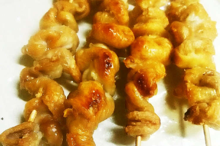 くるくる串打ちで 鶏皮のカリカリ焼き鳥 レシピ 作り方 By ラスクおじさん クックパッド 簡単おいしいみんなのレシピが352万品